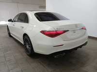 Вид сзади слева