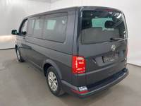 Widok z tyłu po stronie lewej