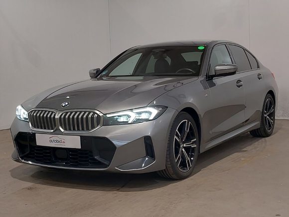 Вид спереди слева