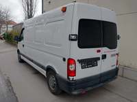 Pogled od pozadi levo