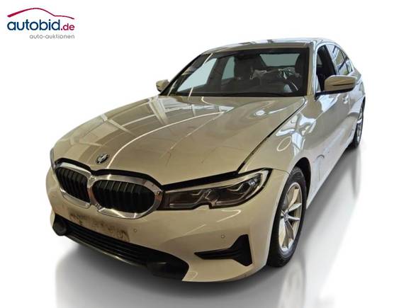 Вид спереди слева