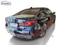 Pogled od pozadi desno