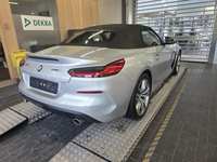 Pogled od pozadi desno