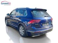 Vista traseira esquerda