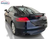 Vue de l’arrière gauche