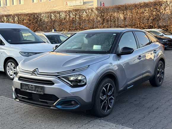 Вид спереди слева