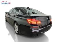 Vue de l’arrière gauche