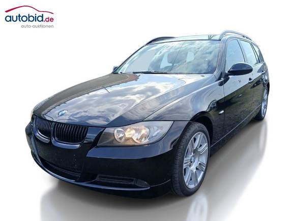 Vue de l’avant gauche