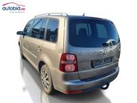 Vue de l’arrière gauche