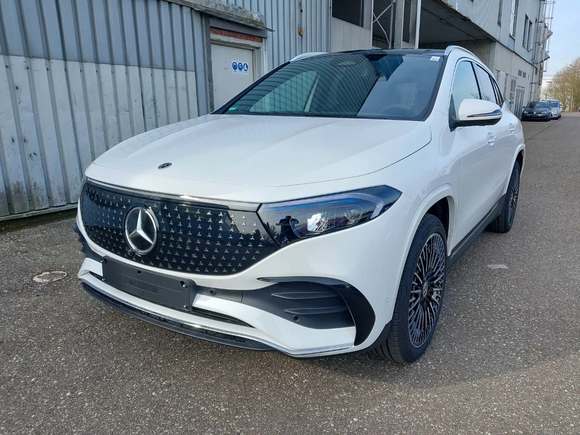 Вид спереди слева