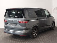 Widok z tyłu po stronie prawej