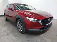 Skats no labās puses priekšā