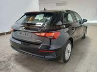 Widok z tyłu po stronie prawej