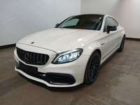 Skats no kreisās puses priekšā