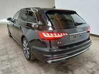 Skats no kreisās puses aizmugurē