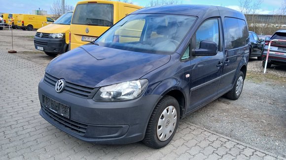 Skats no kreisās puses priekšā