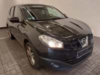 Skats no labās puses priekšā