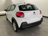 Pogled straga lijevo