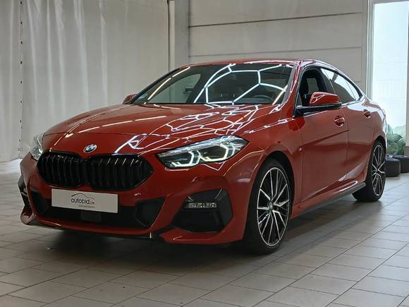 Вид спереди слева