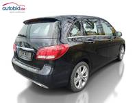 Vue de l’arrière droit