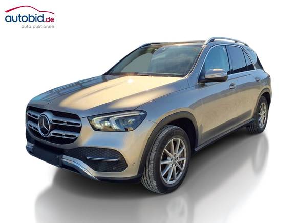 Вид спереди слева