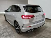 Вид сзади слева