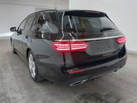 Widok z tyłu po stronie lewej