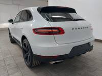 Widok z tyłu po stronie lewej