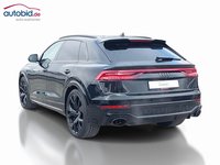 Skats no kreisās puses aizmugurē