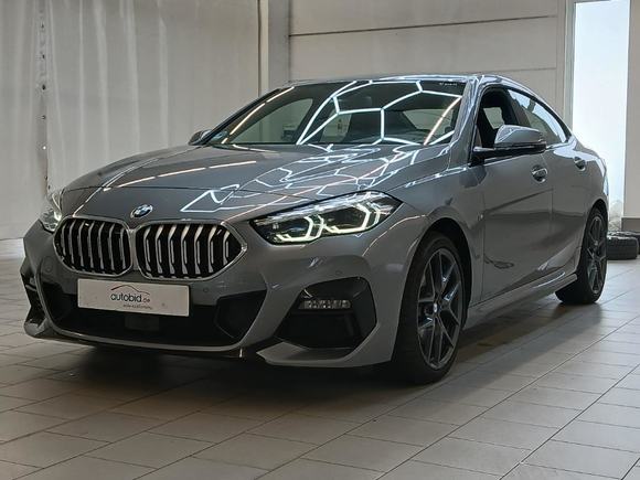 Вид спереди слева