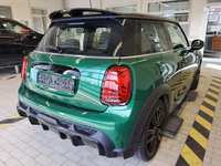 Вид сзади справа