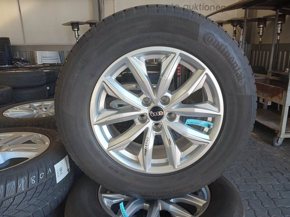 Pogled od napred levo