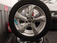 Pogled od napred levo