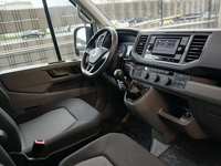 Вид на салон