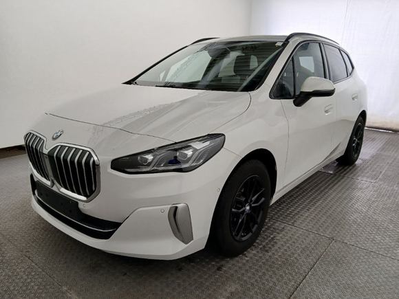 Вид спереди слева