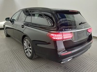 Pogled od pozadi levo