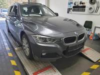 Skats no labās puses priekšā