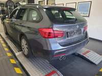 Skats no kreisās puses aizmugurē