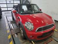 Skats no labās puses priekšā