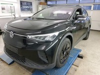 Pogled od napred levo