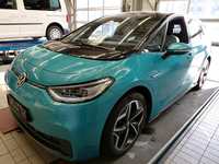 Pogled od napred levo