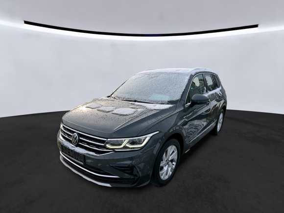 Vue de l’avant gauche