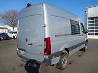 Vue de l’arrière droit