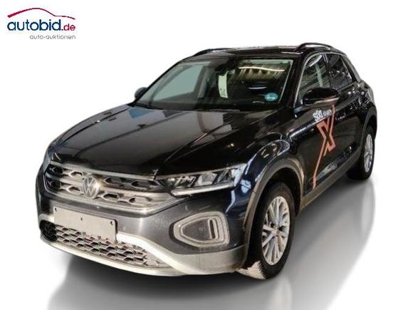 Вид спереди слева