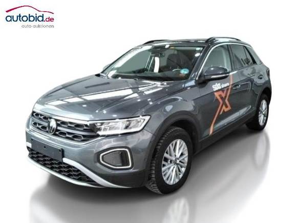 Вид спереди слева