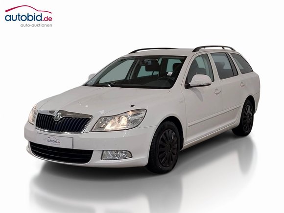 Skats no kreisās puses priekšā