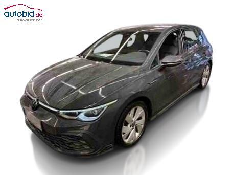 Skats no kreisās puses priekšā