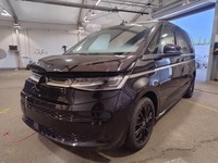 Skats no kreisās puses priekšā