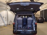 View of boot / luggage space