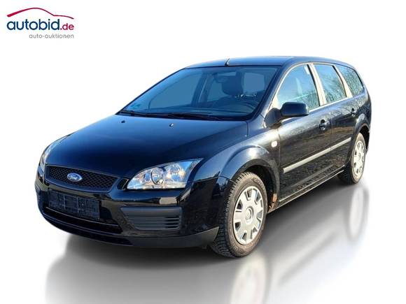 Skats no kreisās puses priekšā